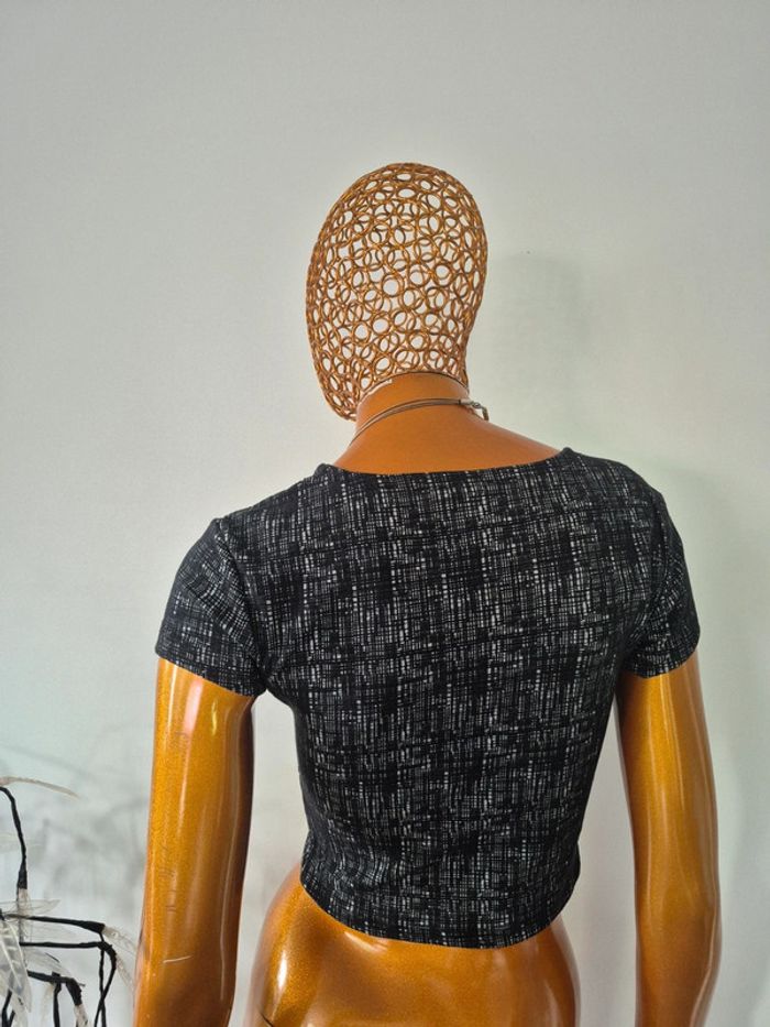 Top Court Gris et Noir Manches Courtes Femme Taille M/38 - photo numéro 2