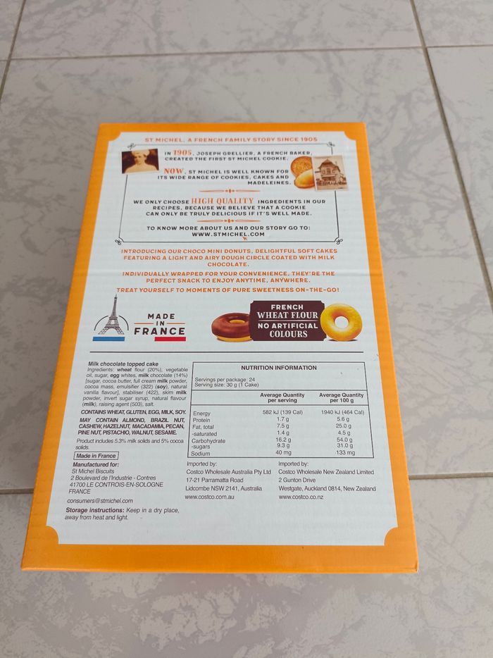 Grosse boîte de donuts - photo numéro 2