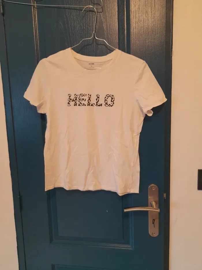T shirt blanc et noir taille s