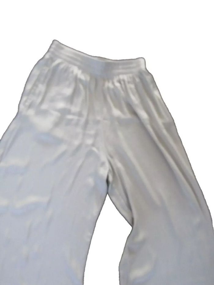 pantalon caleçon en tissu fluide jambes très larges - photo numéro 2