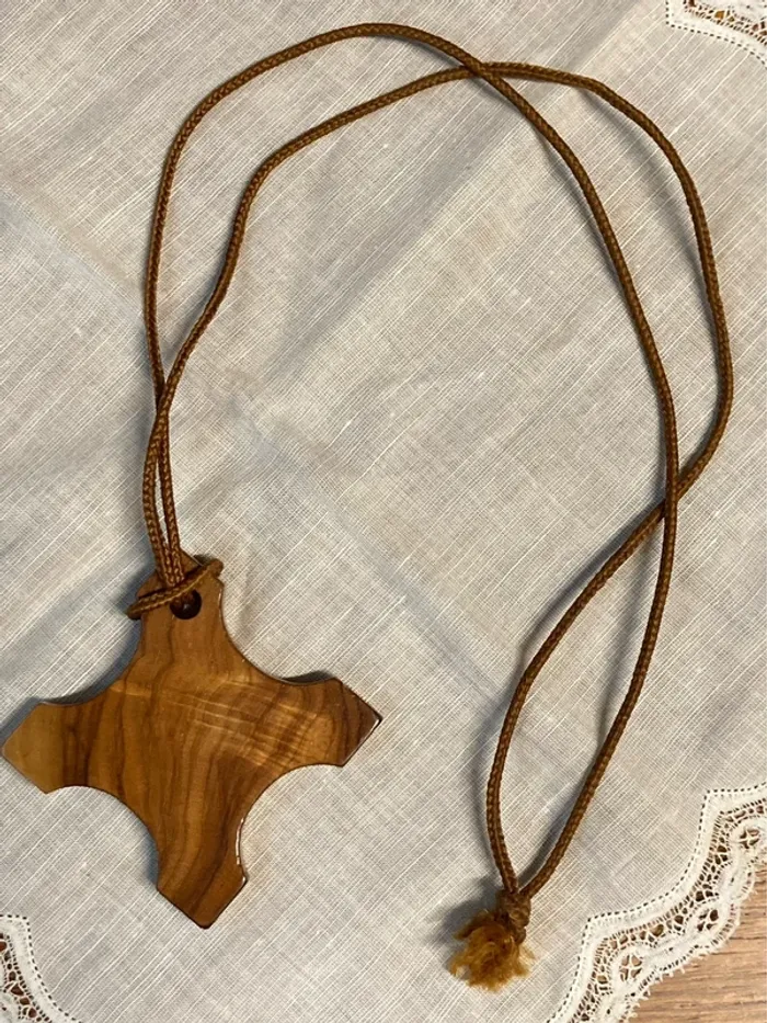 Collier sagittaire bois - photo numéro 2