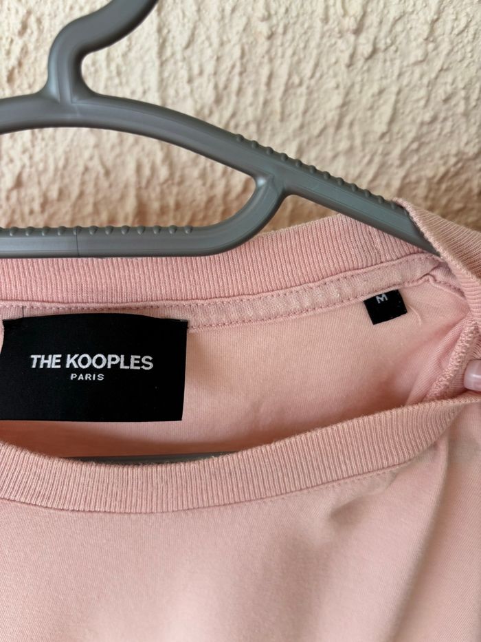 Vends t shirt homme the kooples couleur rose clair taille M - photo numéro 2