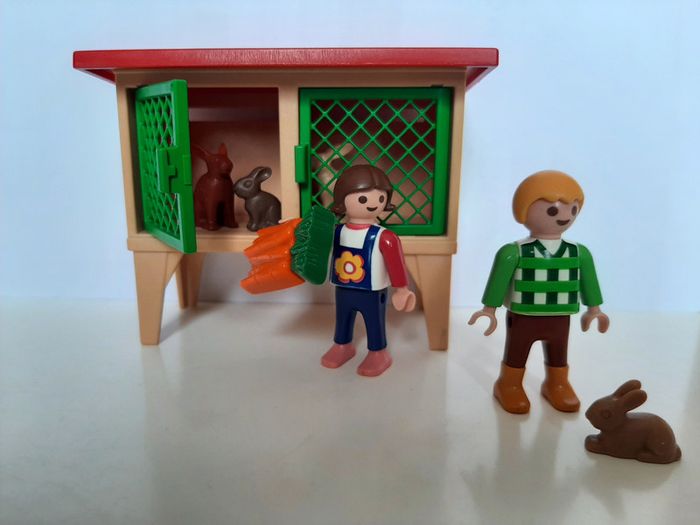 Playmobil lot clapier à lapins et enfants