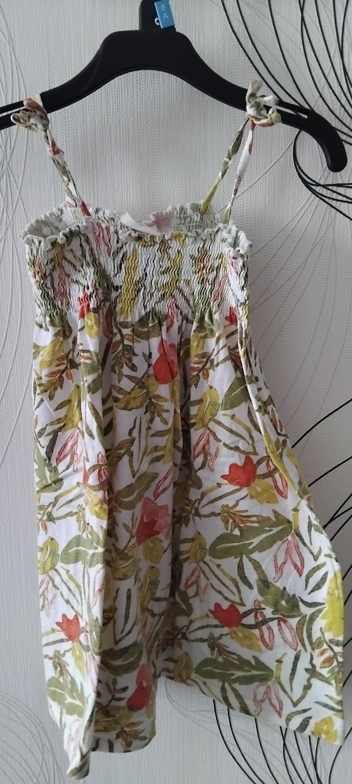 Robe ans bretelles