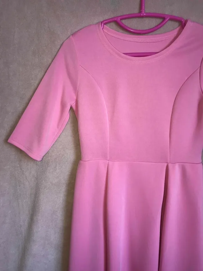 Robe T36 Neuve 👗🩷 - photo numéro 3