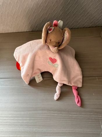 doudou éléphant plat rose Nattou  collection charlotte et Rose
