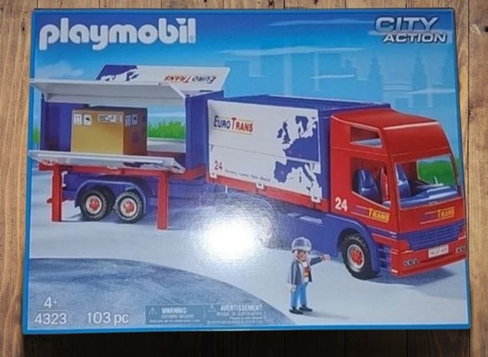 Playmobil 4323 neuf (emballage abîmé) (ne pas choisir un Locker pour la réception de l'article) - photo numéro 2