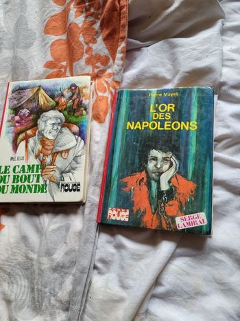 Livres collection Bibliothèque rouge