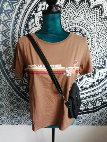 Tee-shirt marron bambi et pan pan avec lignes et écriture / disney / (L)