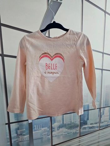 T-shirt  rose poudré taille 23 mois
