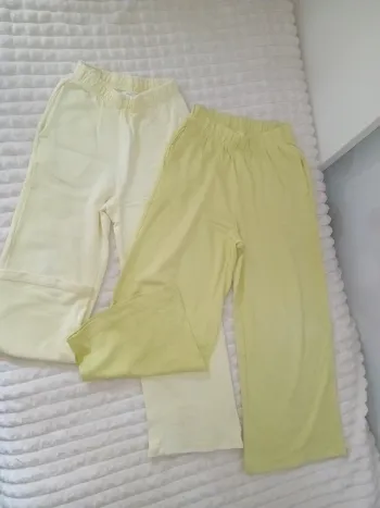 Lot 2 pantalon large jogging fille 9ans Zara 💚💛
