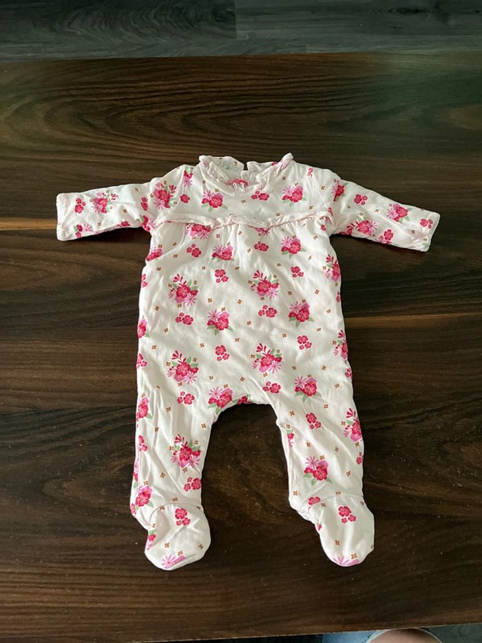 Très joli pyjama
