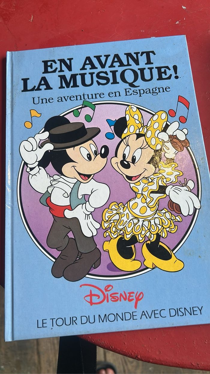 Livre Disney - photo numéro 6