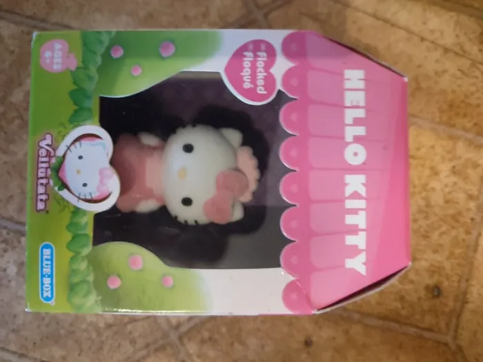 Figurine collection hello Kitty neuve