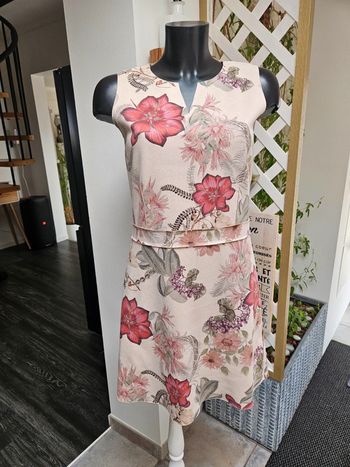Cassis robe fleurie aspect daim taille 38