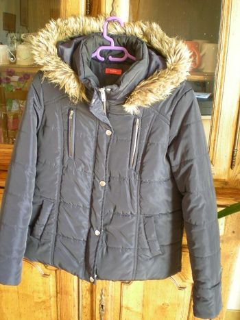 blouson matelassé avec capuche 40