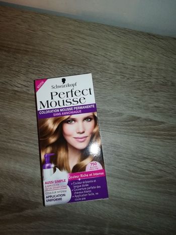 Coloration cheveux Perfect mousse, Blond praline 750, Schwarzkopf, NEUF!