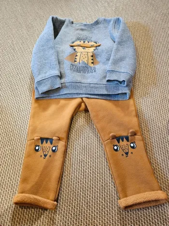 Ensemble kiabi mini Roaar taille 24 mois