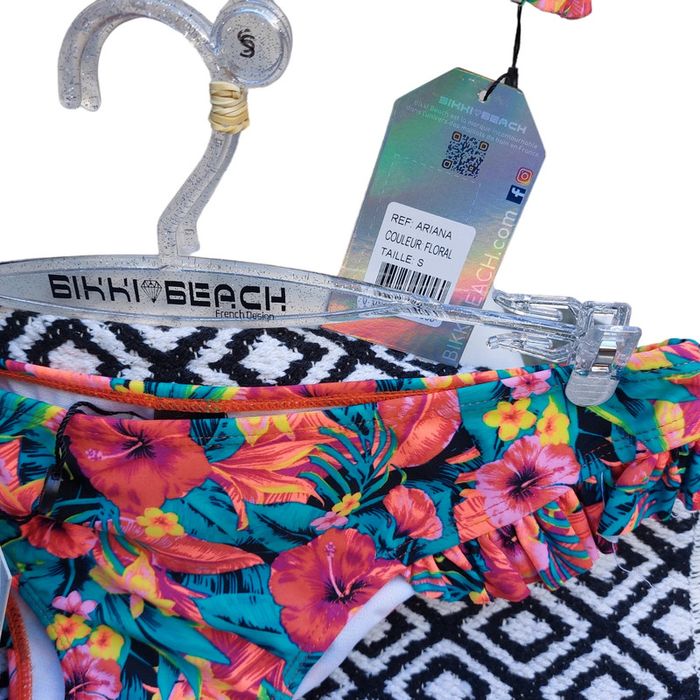 Magnifique maillot 3 pièces neuf en S - photo numéro 5