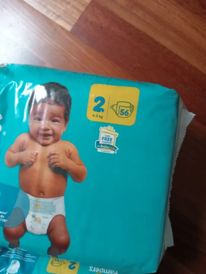 Couches Pampers taille 2 - photo numéro 2