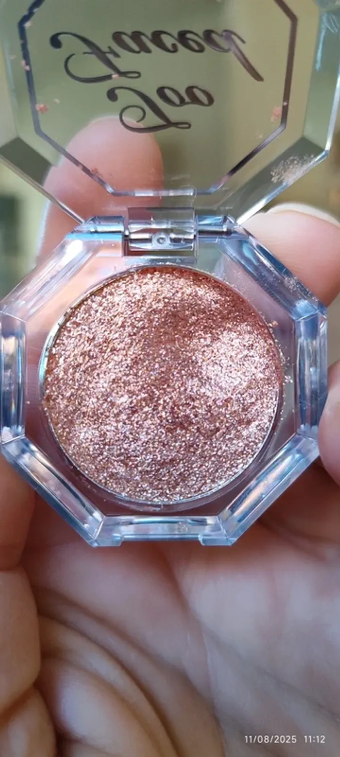 Too faced Disco Crush Multi Use Eye & Face Sparkle shade Magic Sprinkles - photo numéro 6
