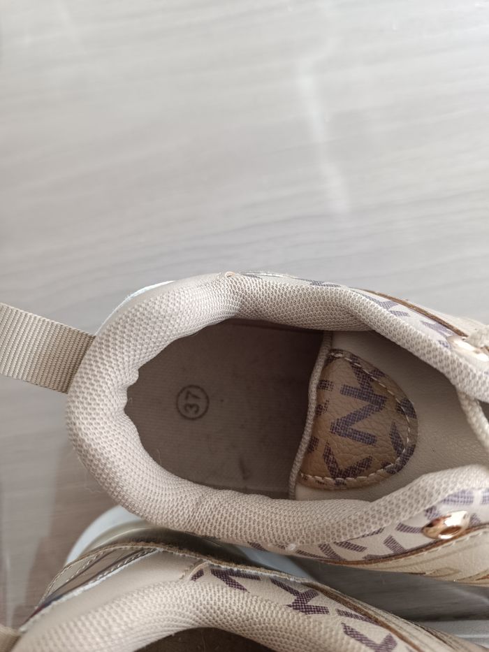 Baskets beige et doré 37 - photo numéro 4