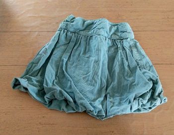 Jupe velours fille 4/5ans en très bon état