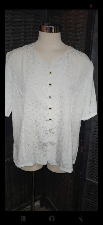 Très jolie chemisier blanc motif floral L