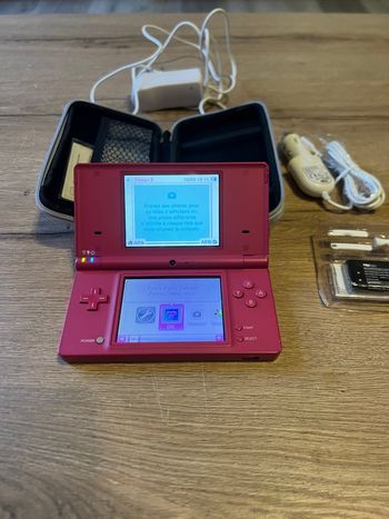 Nintendo Dsi très bon état fonctionnelle 