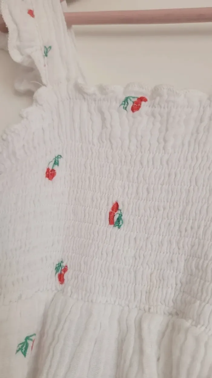Robe cerises gaz de coton - photo numéro 3
