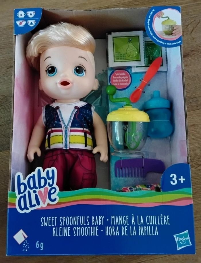 BABY ALIVE MANGE A LA CUILLERE HASBRO