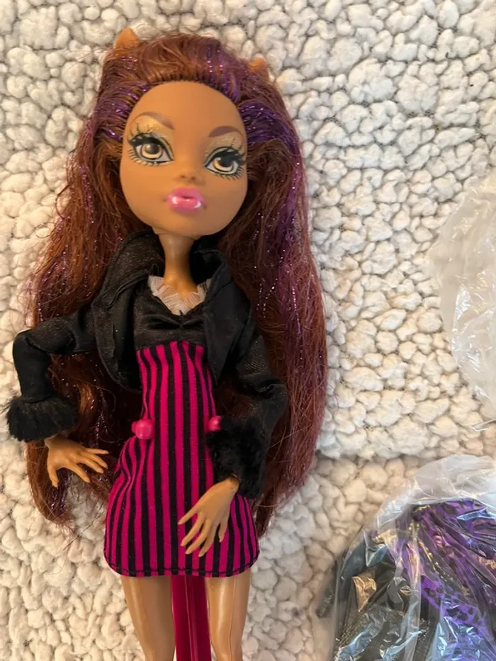 Poupée monster high - photo numéro 2