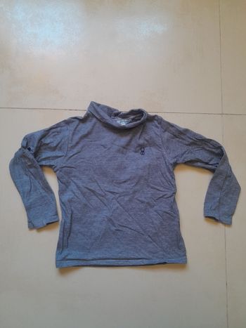 Tee-shirt manches longues avec col roulé