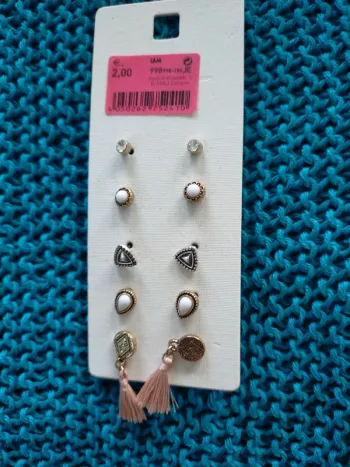 Lot 5 paires de puces d'oreilles