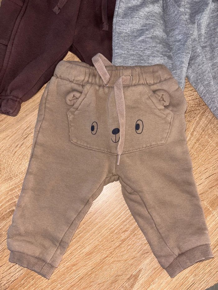 Lot pantalon 3 mois - photo numéro 2