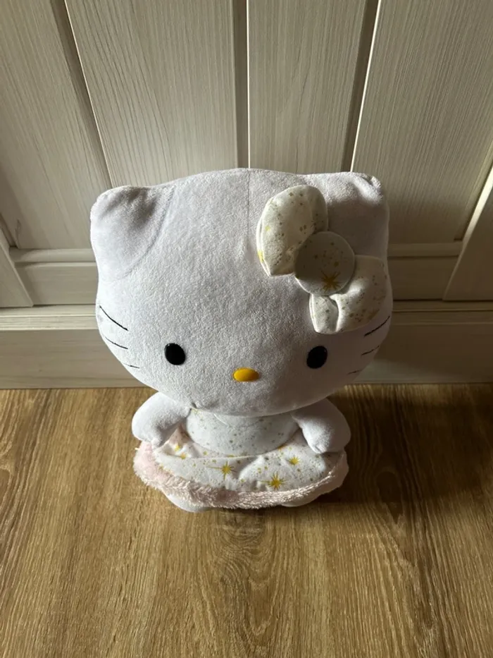Peluche Hello Kitty robe / TY x Sanrio (1976–2013) / Très bon état / good condition - photo numéro 2