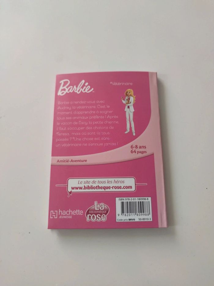 Livre barbie vétérinaire neuf - photo numéro 2