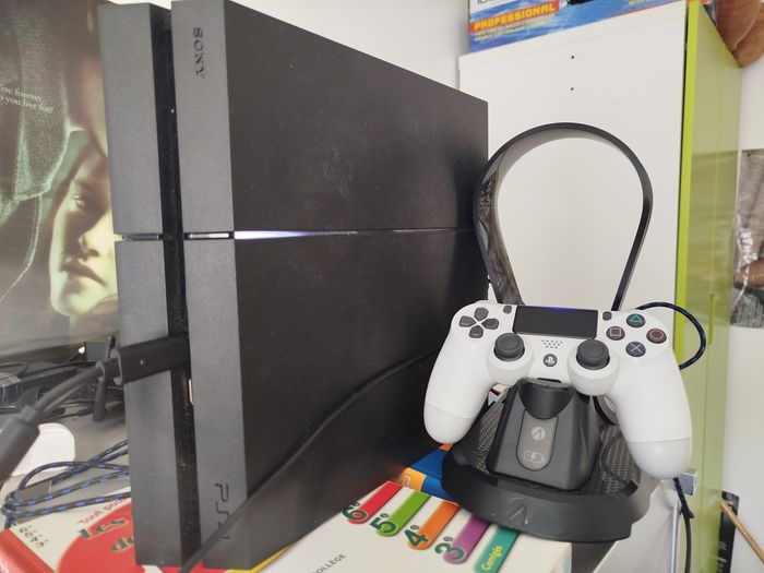 PS4 1to - photo numéro 2