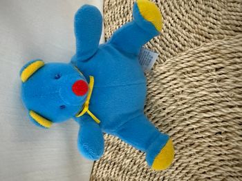 Doudou ours jaune rouge bleu Eden 