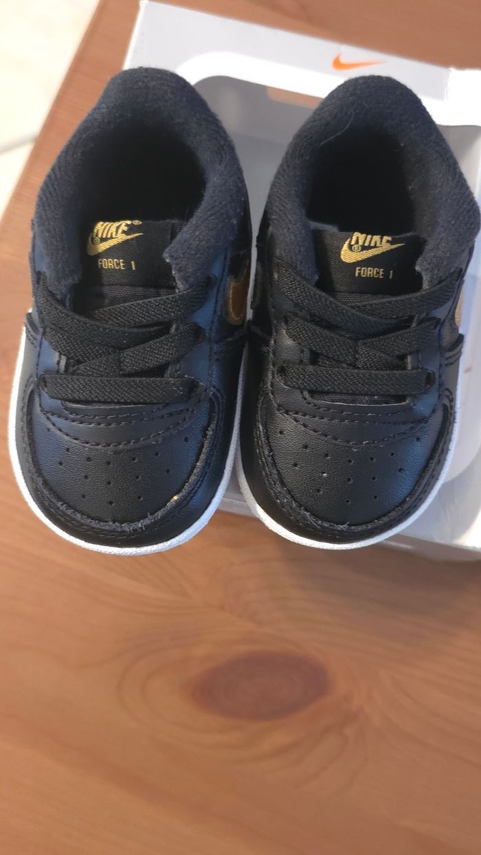 🥰🤩 superbes  lot Baskets adidas 17/19 et nike 17 unisex 🤩🥰 - photo numéro 3