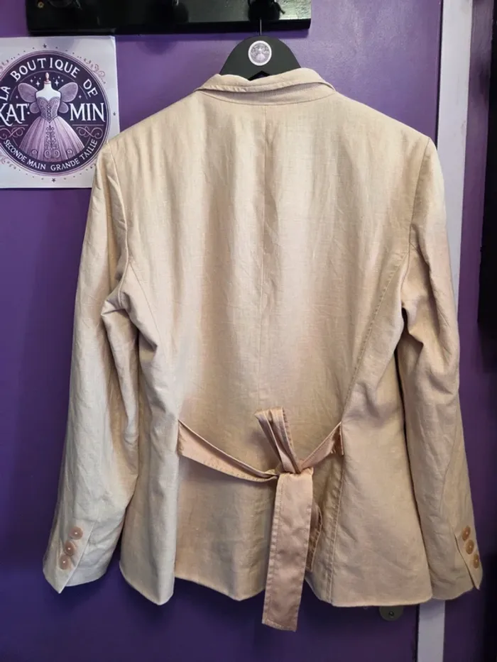 Jolie veste T42 Alain Manoukian - photo numéro 5