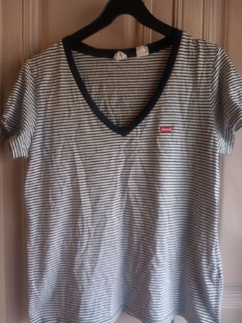 Tee-shirt à rayures col V Levi's 