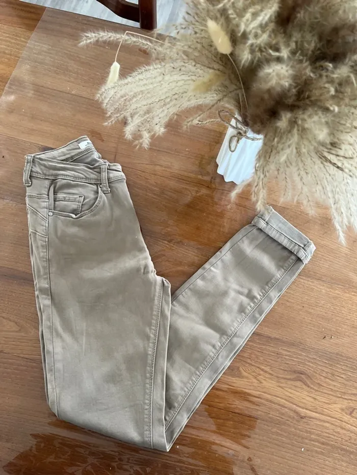 Pantalon beige marron