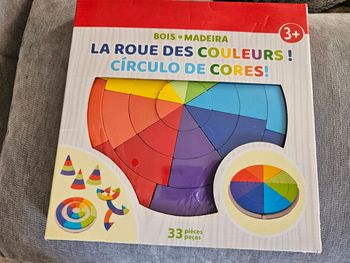 Jouet en bois Neuf - jeu des couleurs