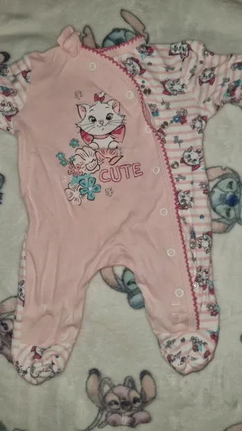 Pyjama Disney 1 mois en bon état