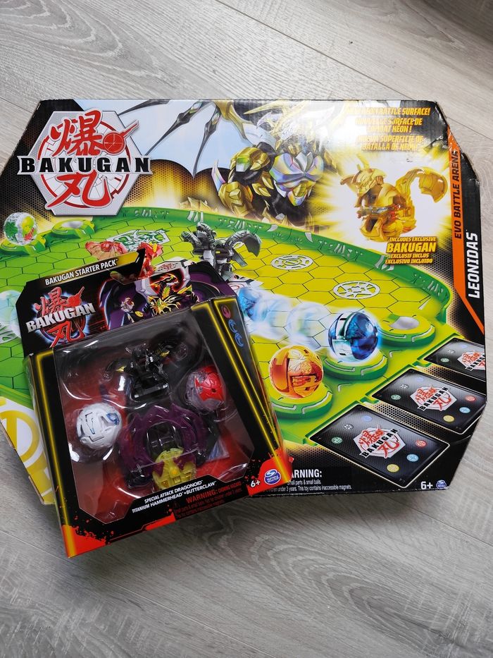 Lot Arène Bakugan Leonidas + starter pack