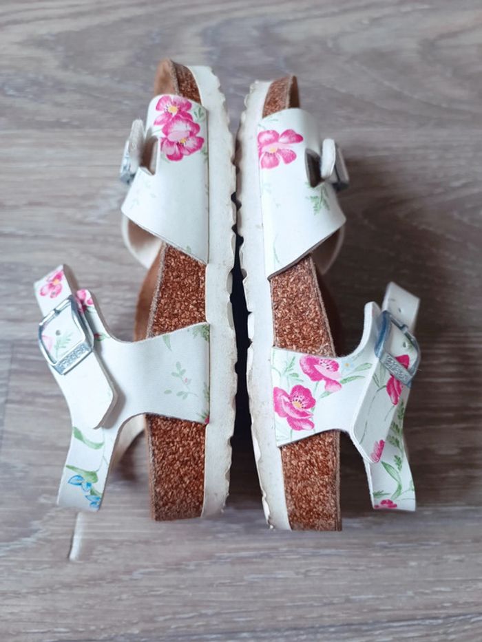Birkenstock fleuries 29 - photo numéro 5