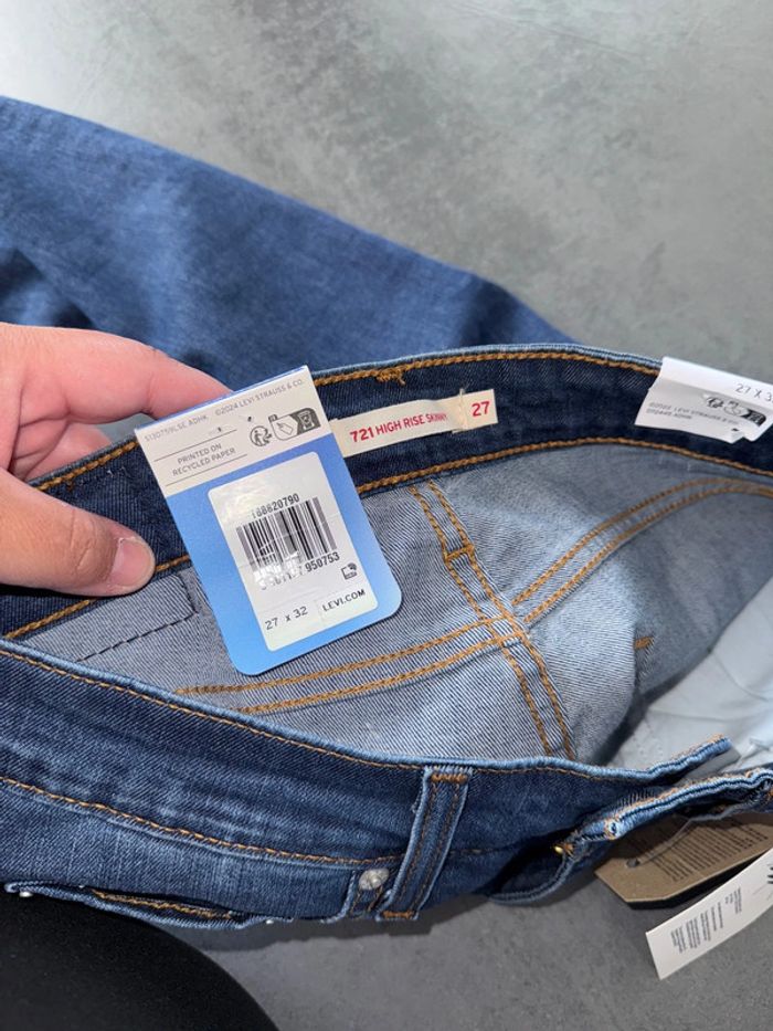 Jeans Lévis neuf - photo numéro 8