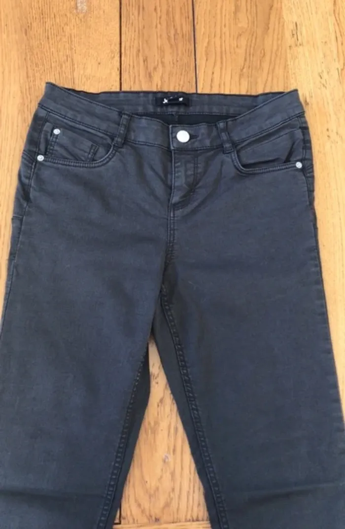 Pantalon noir - photo numéro 2