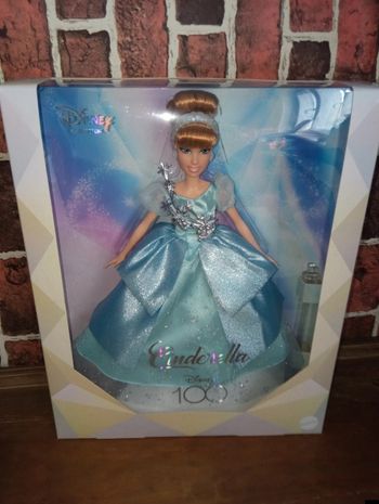 Poupée Disney cendrillon 100 ans